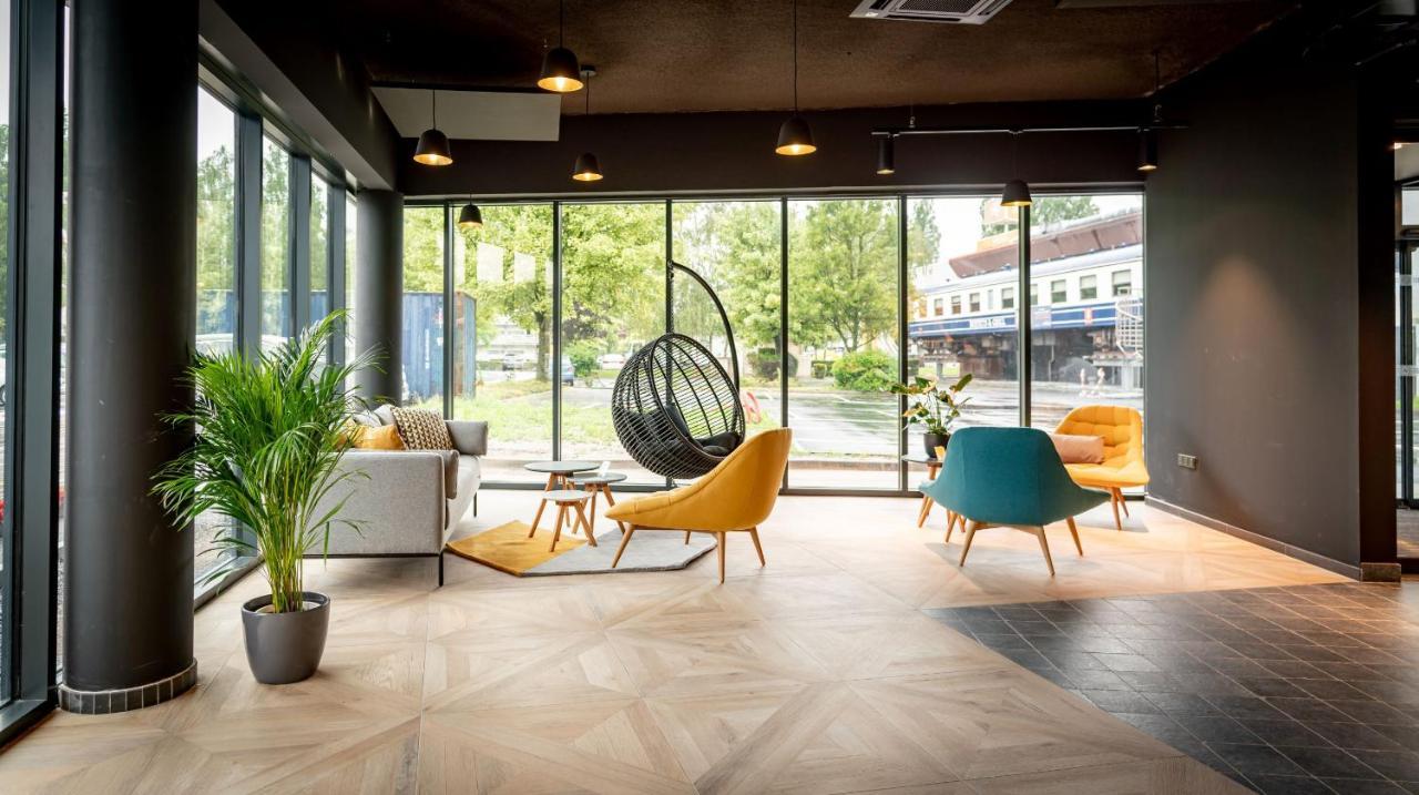 Ibis Styles Valenciennes Petite Foret Εξωτερικό φωτογραφία