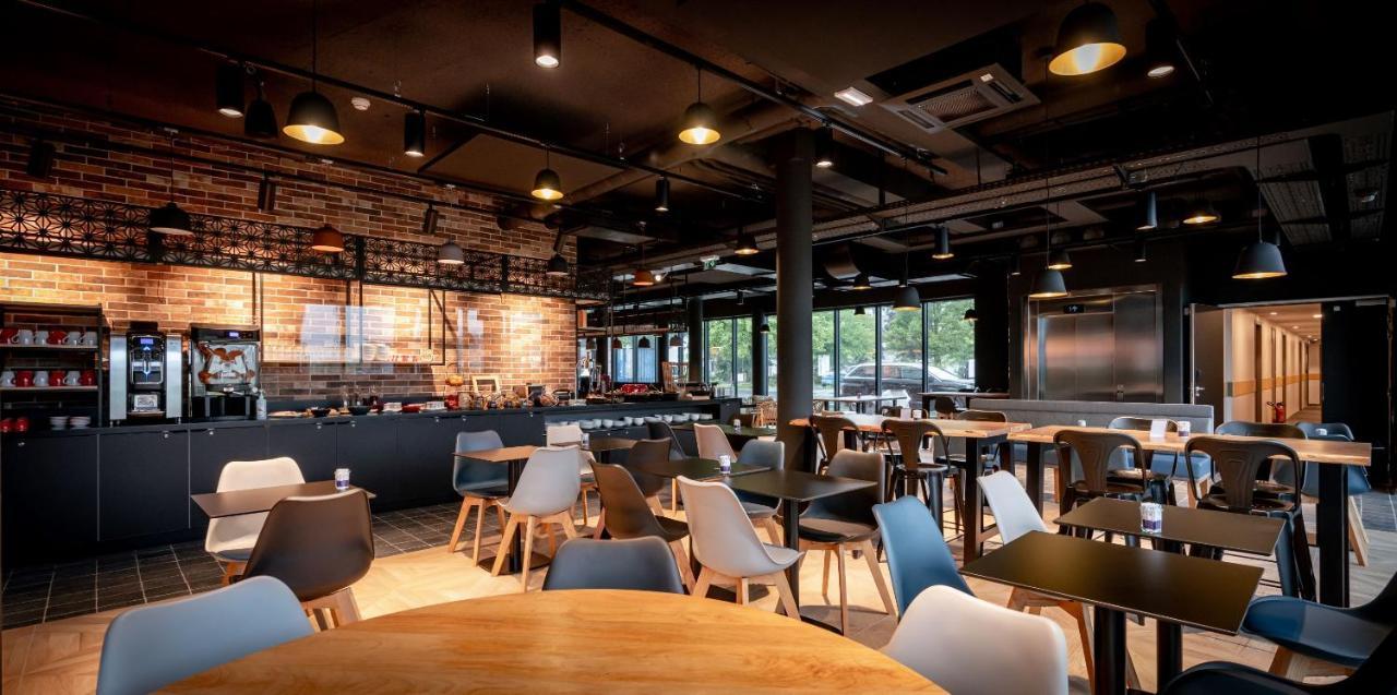 Ibis Styles Valenciennes Petite Foret Εξωτερικό φωτογραφία