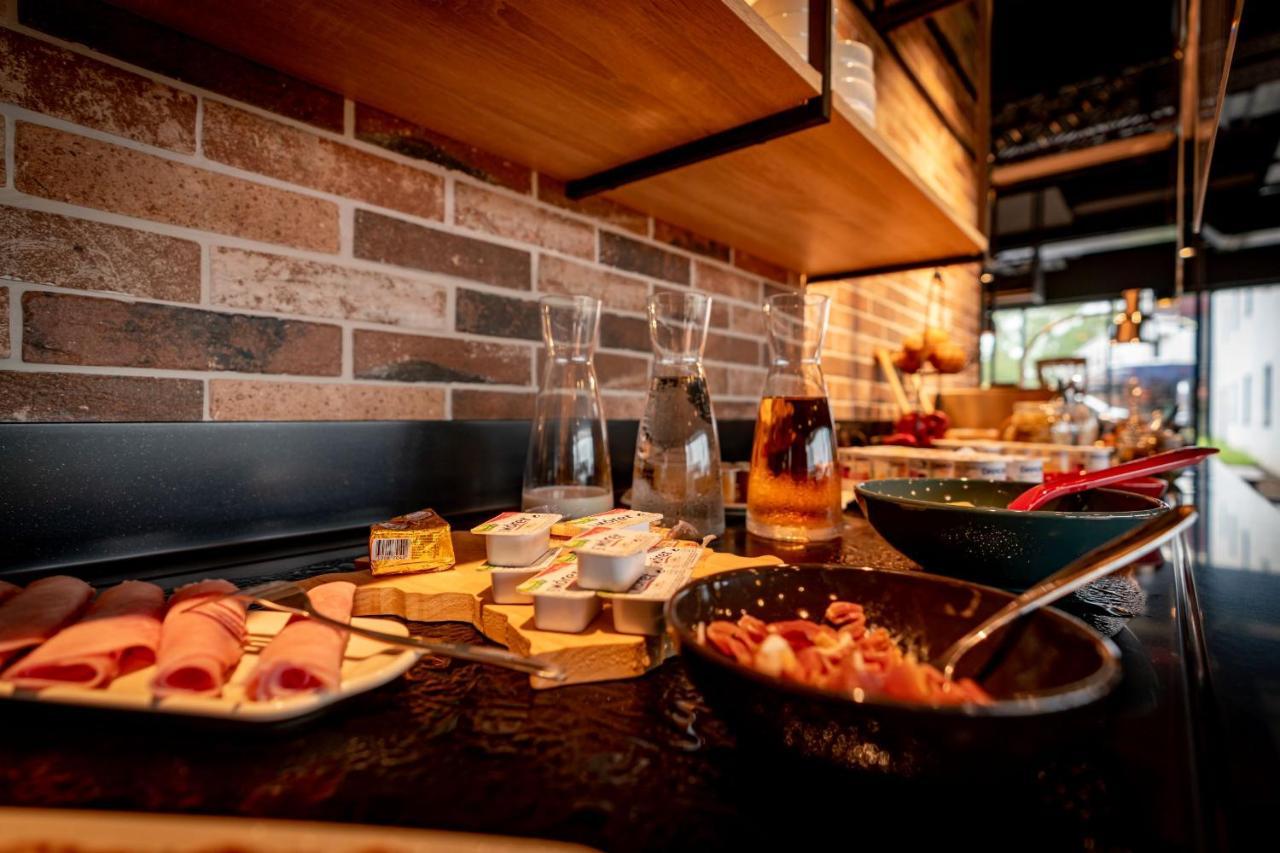 Ibis Styles Valenciennes Petite Foret Εξωτερικό φωτογραφία